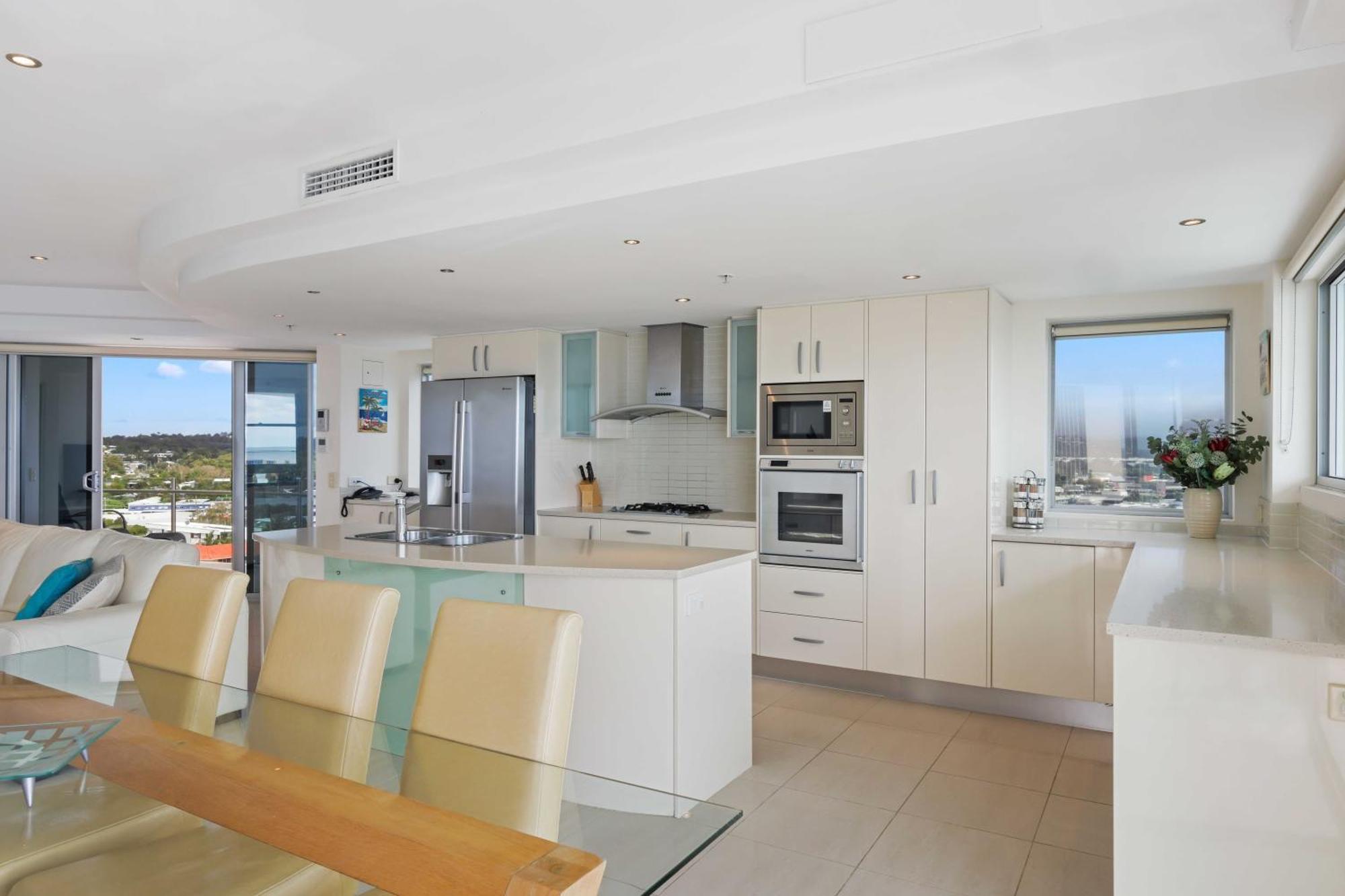 Aqua Vista Resort Maroochydore Rum bild