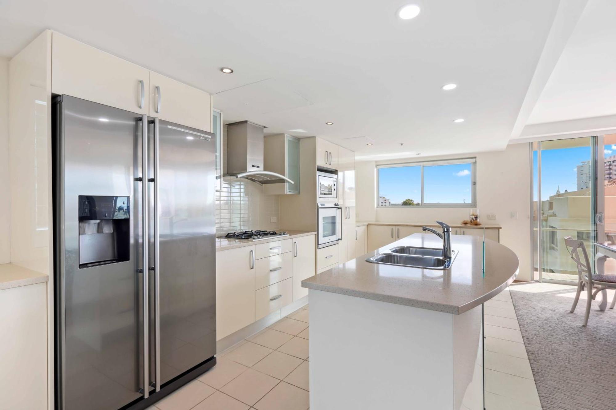 Aqua Vista Resort Maroochydore Rum bild